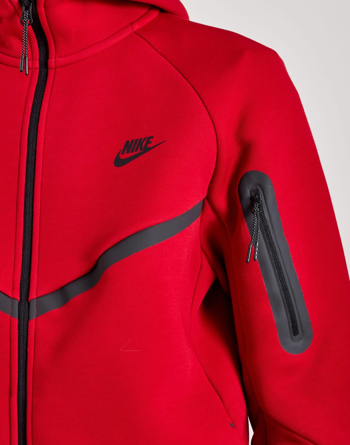 NIKE TECH FLEECE