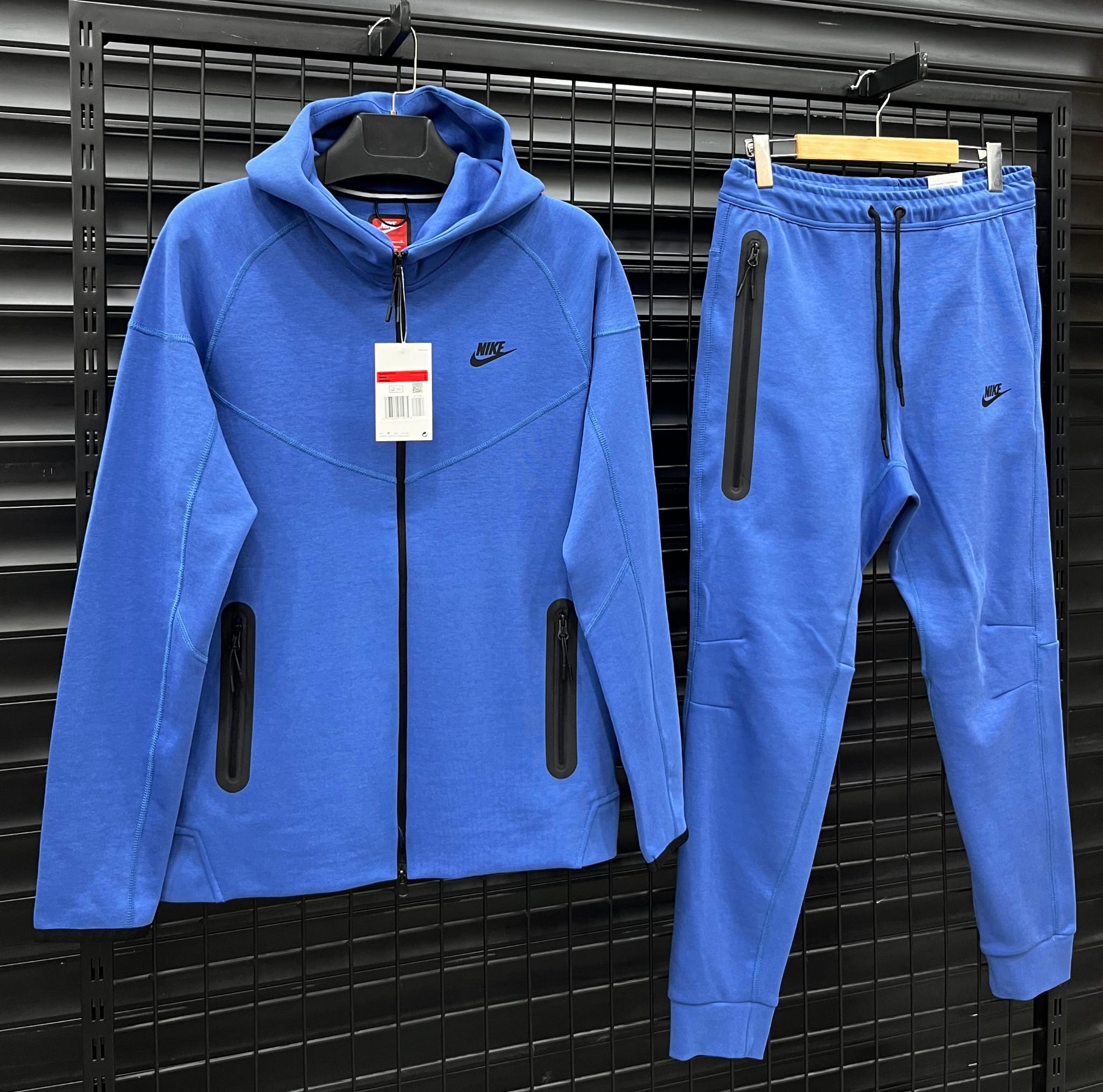 Faxe Rug Nike Tech NIKE TECH FLEECE – PATIKI SHOP