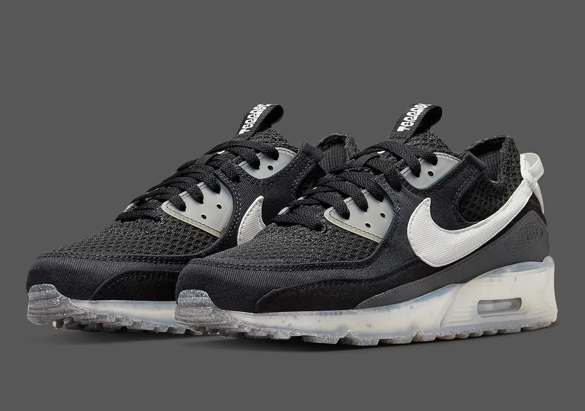 NIKE AIR MAX 90