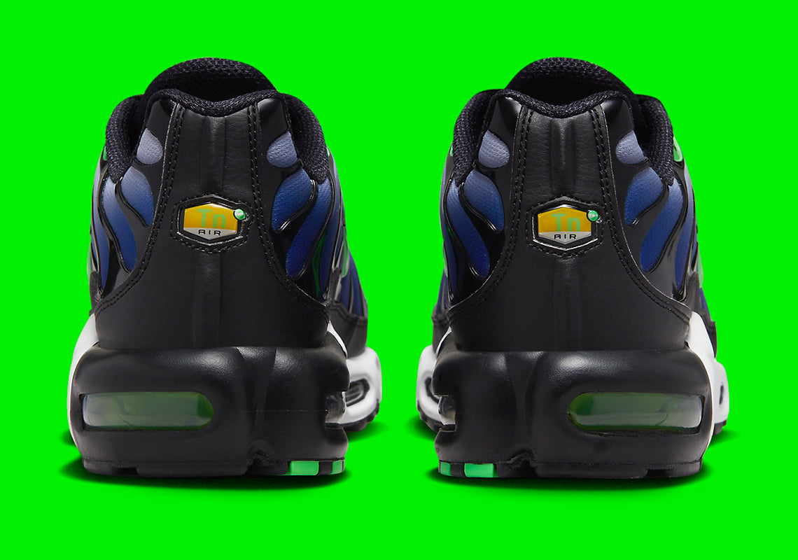 NIKE AIR MAX PLUS TN