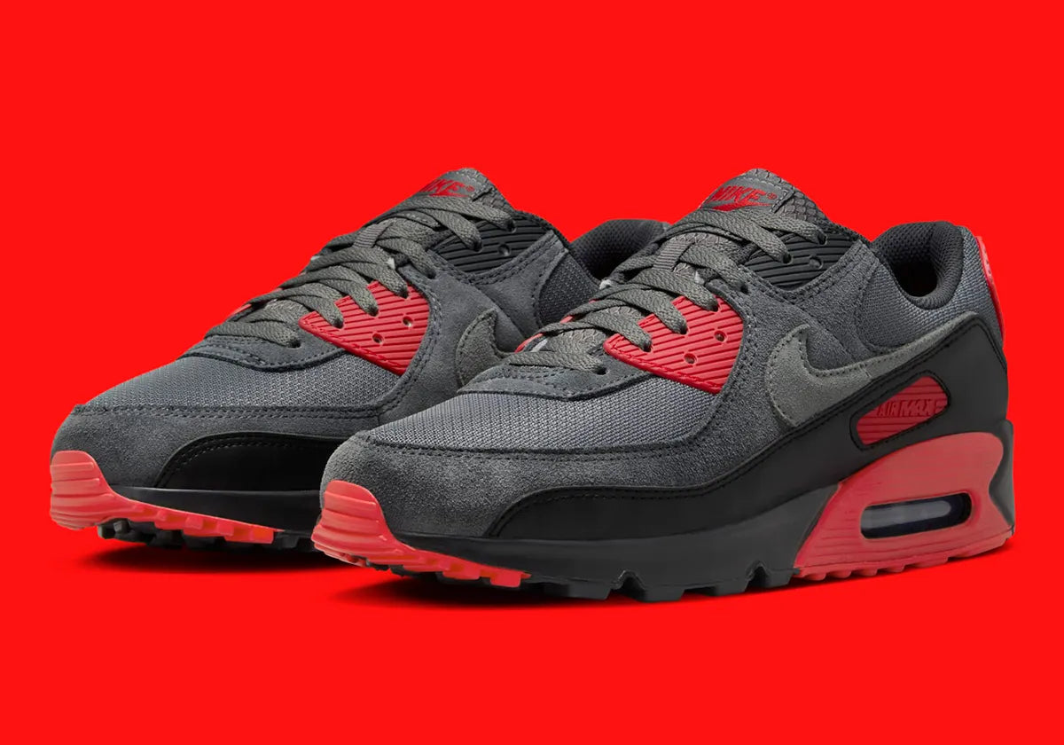 NIKE AIR MAX 90