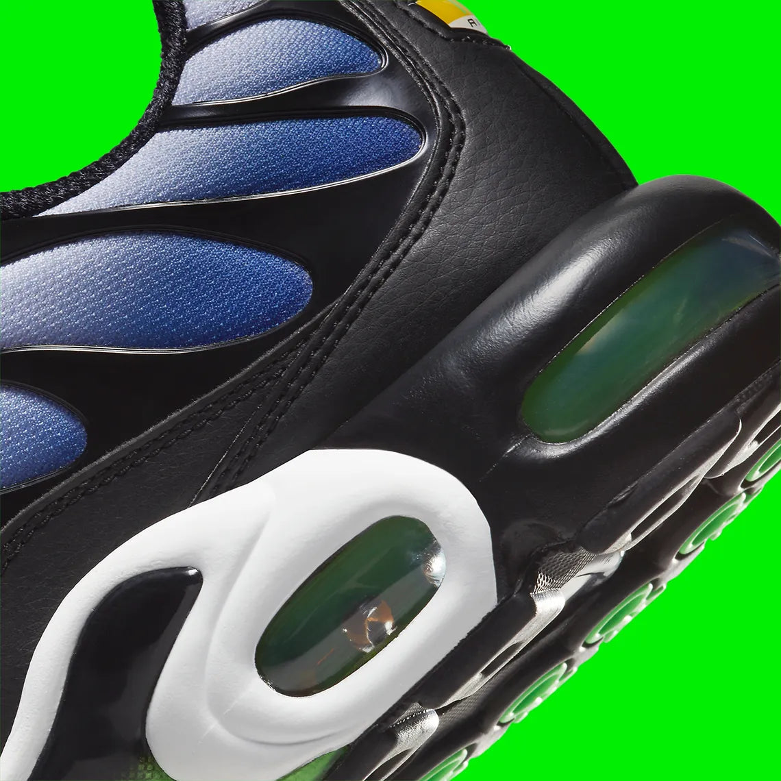 NIKE AIR MAX PLUS TN