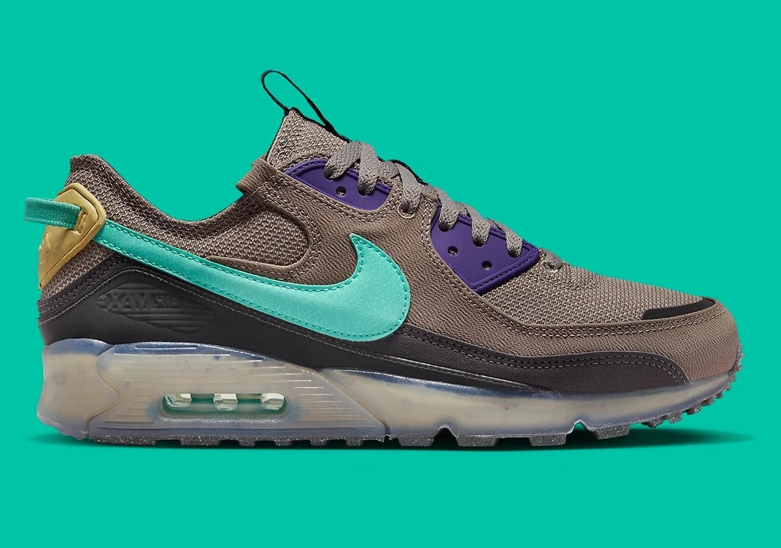 NIKE AIR MAX 90