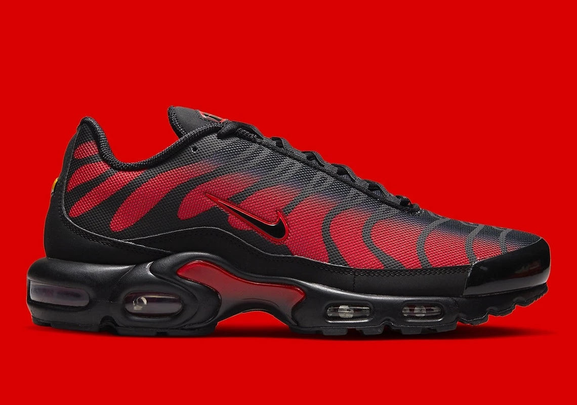 NIKE AIR MAX PLUS TN