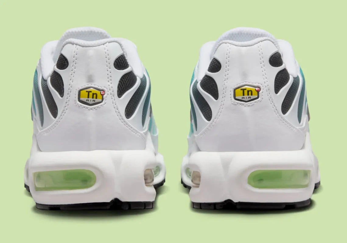 NIKE AIR MAX PLUS TN