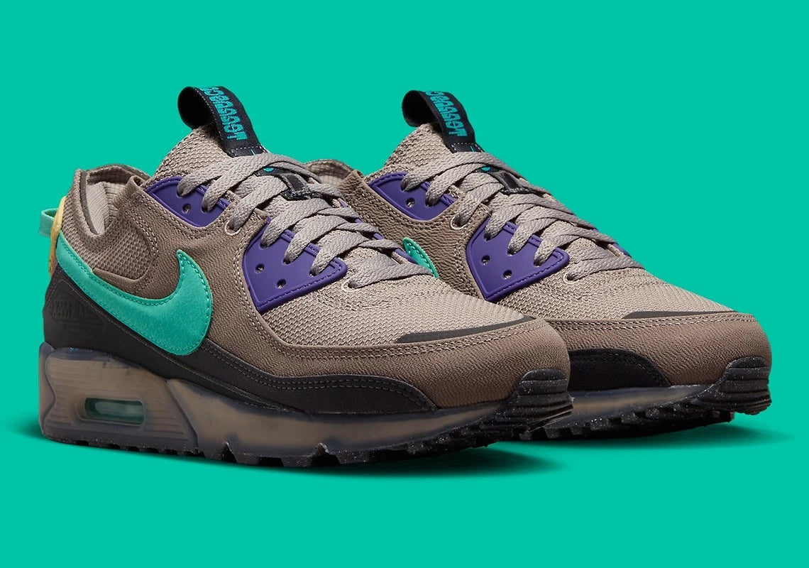 NIKE AIR MAX 90
