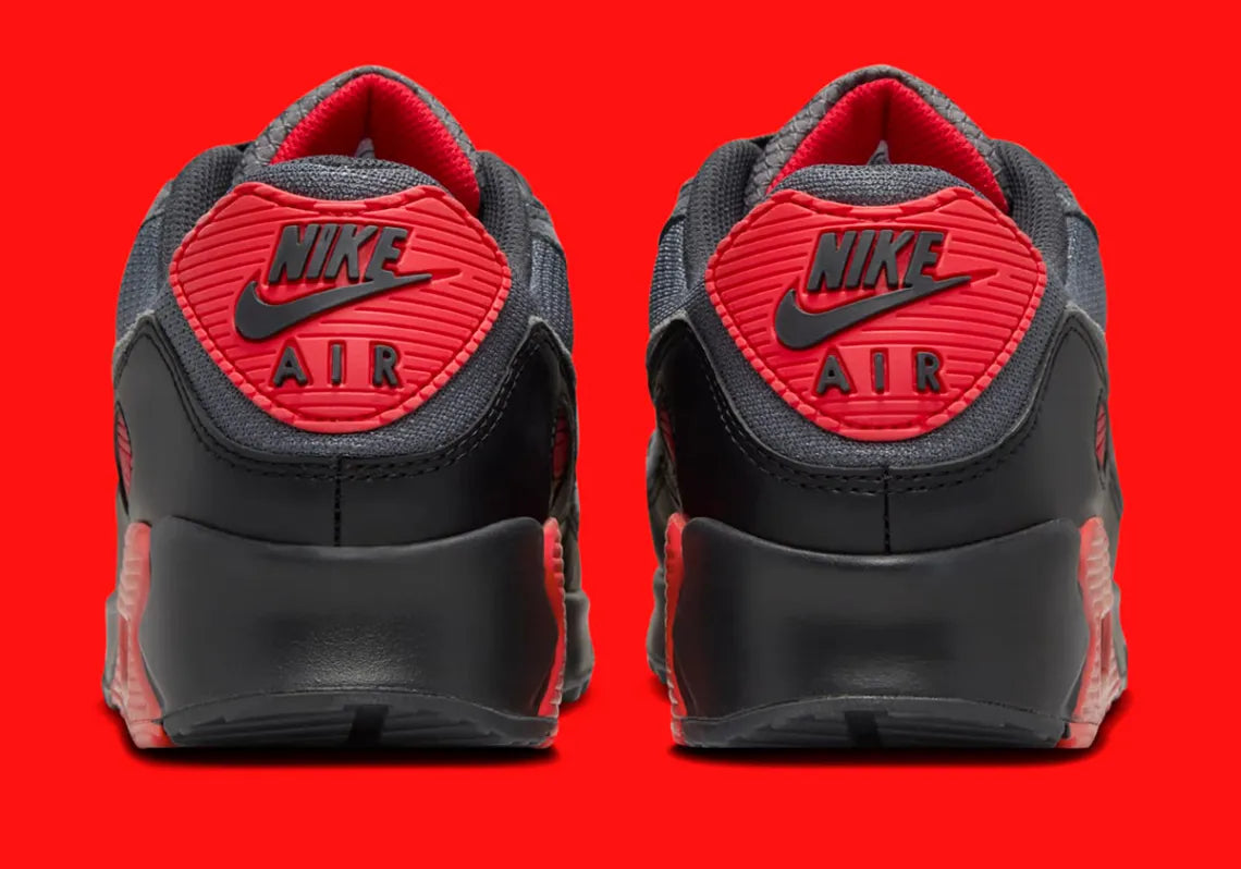 NIKE AIR MAX 90