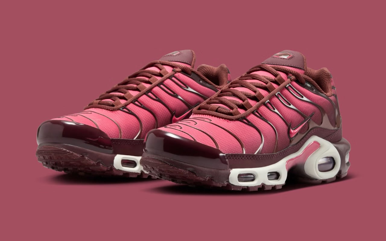 NIKE AIR MAX PLUS TN