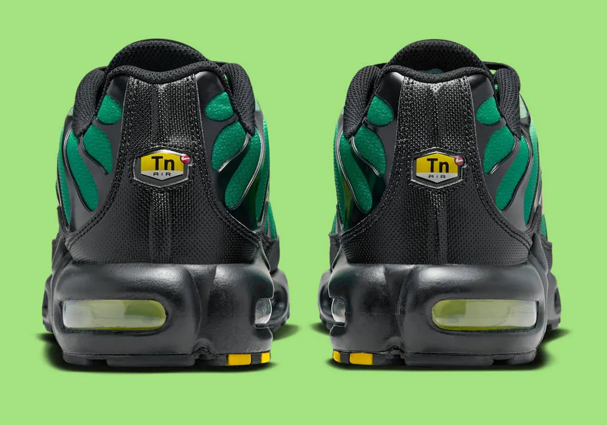 NIKE AIR MAX PLUS TN