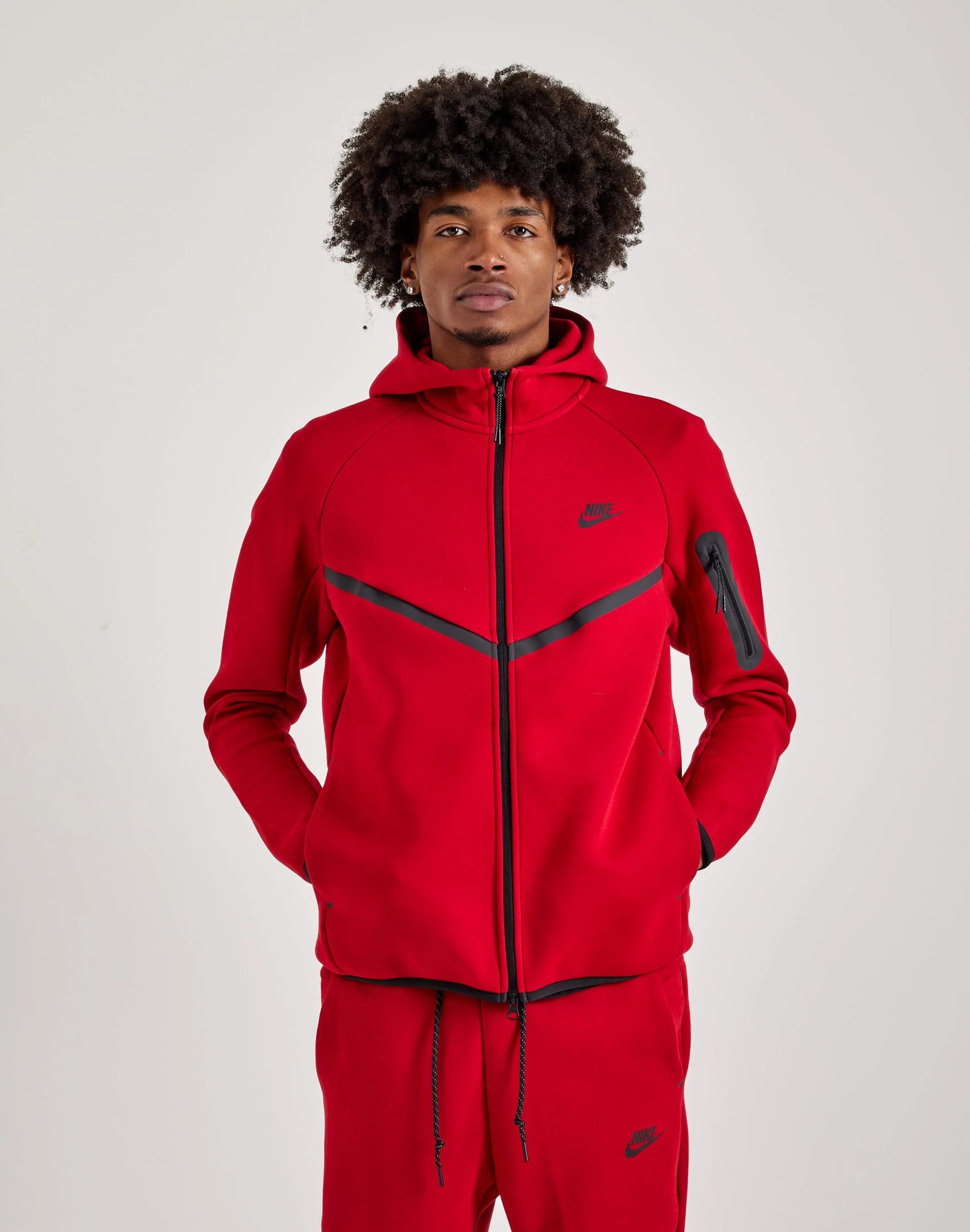 NIKE TECH FLEECE