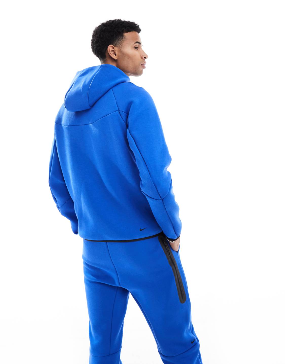 NIKE TECH FLEECE